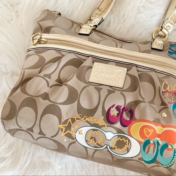 Coach Poppy C Applique Large Handbag. - Picture 13 of 13